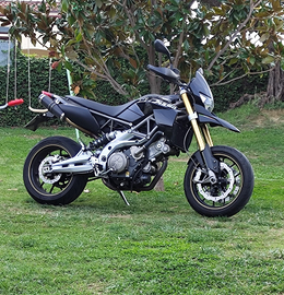 Aprilia Dorsoduro 750