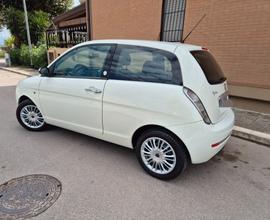Lancia Ypsilon 1.4 New Oro Ecochic GPL 2010