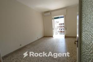 CATANIA, VIA PRINCIPE NICOLA/ANGOLO VIA G LEOPARDI