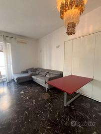 Divano con penisola sfoderabile – 4/5 posti