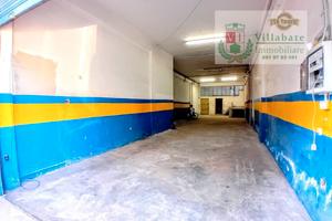 Locale Commerciale mq 100 + mq 60