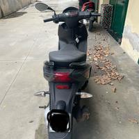 Scooter typhoon nero 50cc