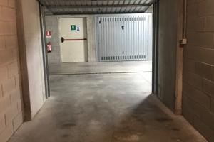 Box auto zona viale Certosa/Accursio