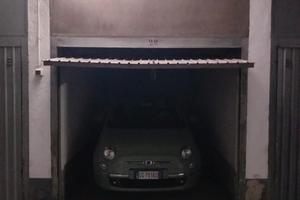 Box auto 13 m² (-1 Seminterrato)
