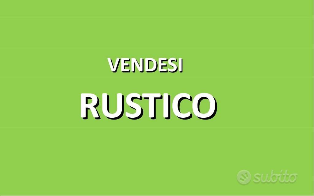 Rustico / Casale di 300 m² con più di 5 locali a B - Altro