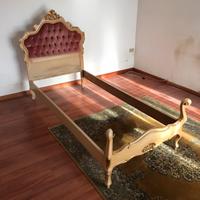 Testiera letto in stile in legno