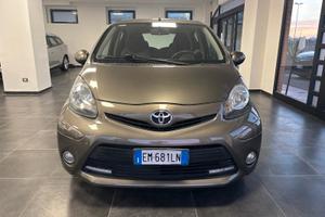 TOYOTA AYGO ANNO 2012 BZ 1.0 ADATTA NEOPATENTATI K