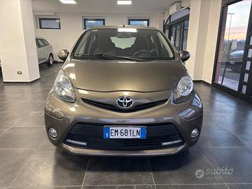 TOYOTA AYGO ANNO 2012 BZ 1.0 ADATTA NEOPATENTATI K