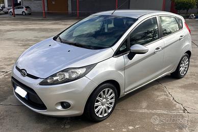 Ford Fiesta 1.4 TDCi 68cv 5p Titanium NEOPATENTATI