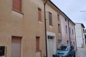 Immobile con garage