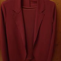 Blazer bordó con sottogiacca 