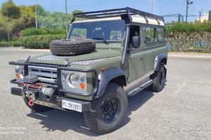 Land Rover Defender 110