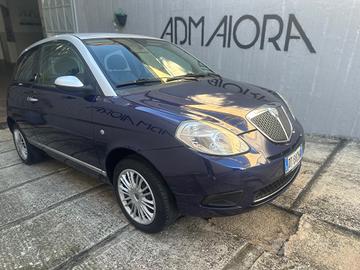 Lancia Ypsilon BICOLORE