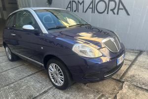Lancia Ypsilon BICOLORE