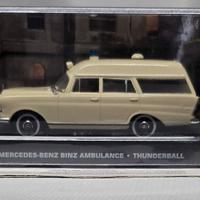 007 James Bond Mercedes Benz Binz Ambulance.