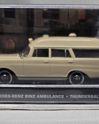 007 James Bond Mercedes Benz Binz Ambulance.