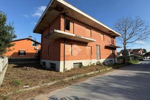 RUSTICO A RIVA PRESSO CHIERI