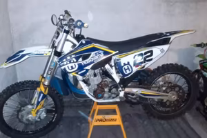 huvsquarna FC 250