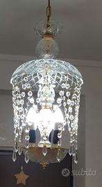 Lampadario in vetro con pendenti Swarovski