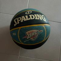 Pallone da basket spalding thunder