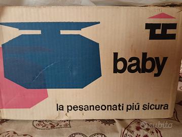 Bilancia per neonati vintage
