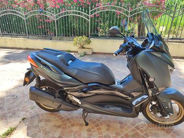 Yamaha X-Max 300 - 2023
