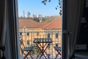 Monolocale isola con terrazzino