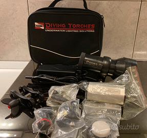 Illuminatore per macchina fotografica subacquea