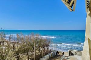 SAN VINCENZO 6 - trilo 4 posti fronte mare