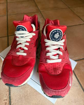 scarpe nike huarache rosse