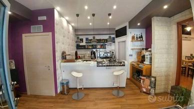attrezzature bar/panineria