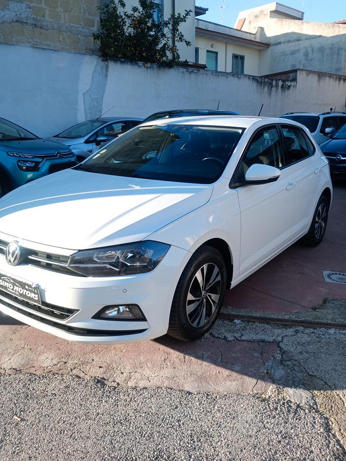 VOLKSWAGEN Polo 6ª serie