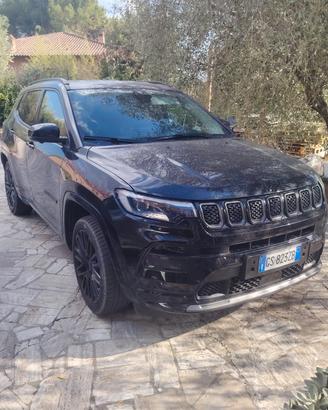 Jeep Compass  e-Hybrid 1500 turbo