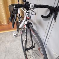 Biciletta da corsa Kuota