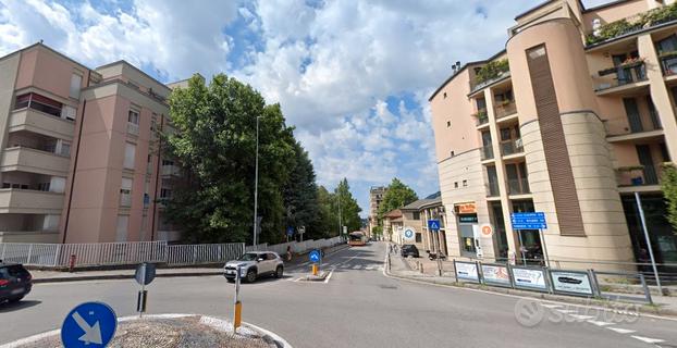 Stanza doppia a Lecco in un Trilocale di 70MQ