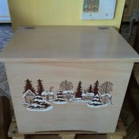 Cassapanca/contenitore decorata