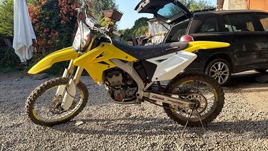 Suzuki rmz 250