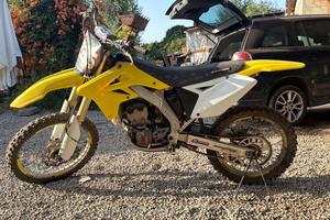 Suzuki rmz 250