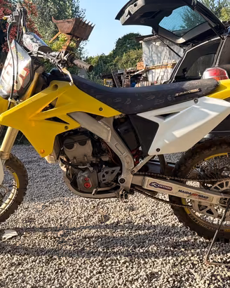 Suzuki rmz 250