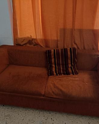 DIVANO LETTO 