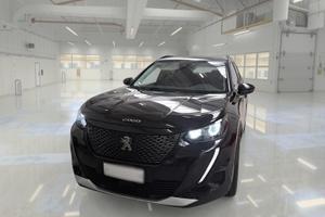 PEUGEOT 2008 BLUEHDI 130 EAT8 ALLURE S/S AUT. CROS