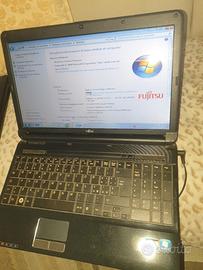 Portatile Fujitsu LifeBook A series, i3, 4gb ram, 