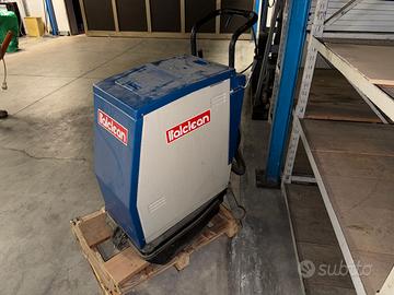 Macchina lavapavimenti industriale Italclean