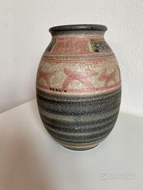 Vaso in ceramica artigianale decorato