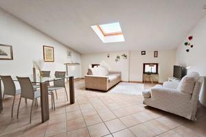 6 LOCALI A GUALDO TADINO