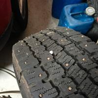 Pneumatici invernali ricoperti 215/80r16