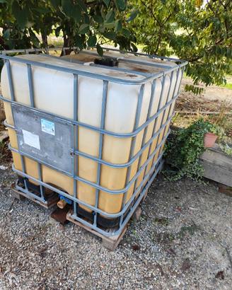 cisterna da mille litri