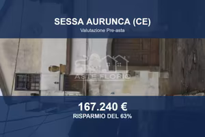 Immobile in asta di 539 m² con più di 5 locali a S