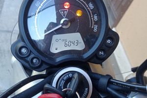 Triumph street twin 900 abs