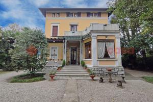 Villa o villino Lesa [420VRG]